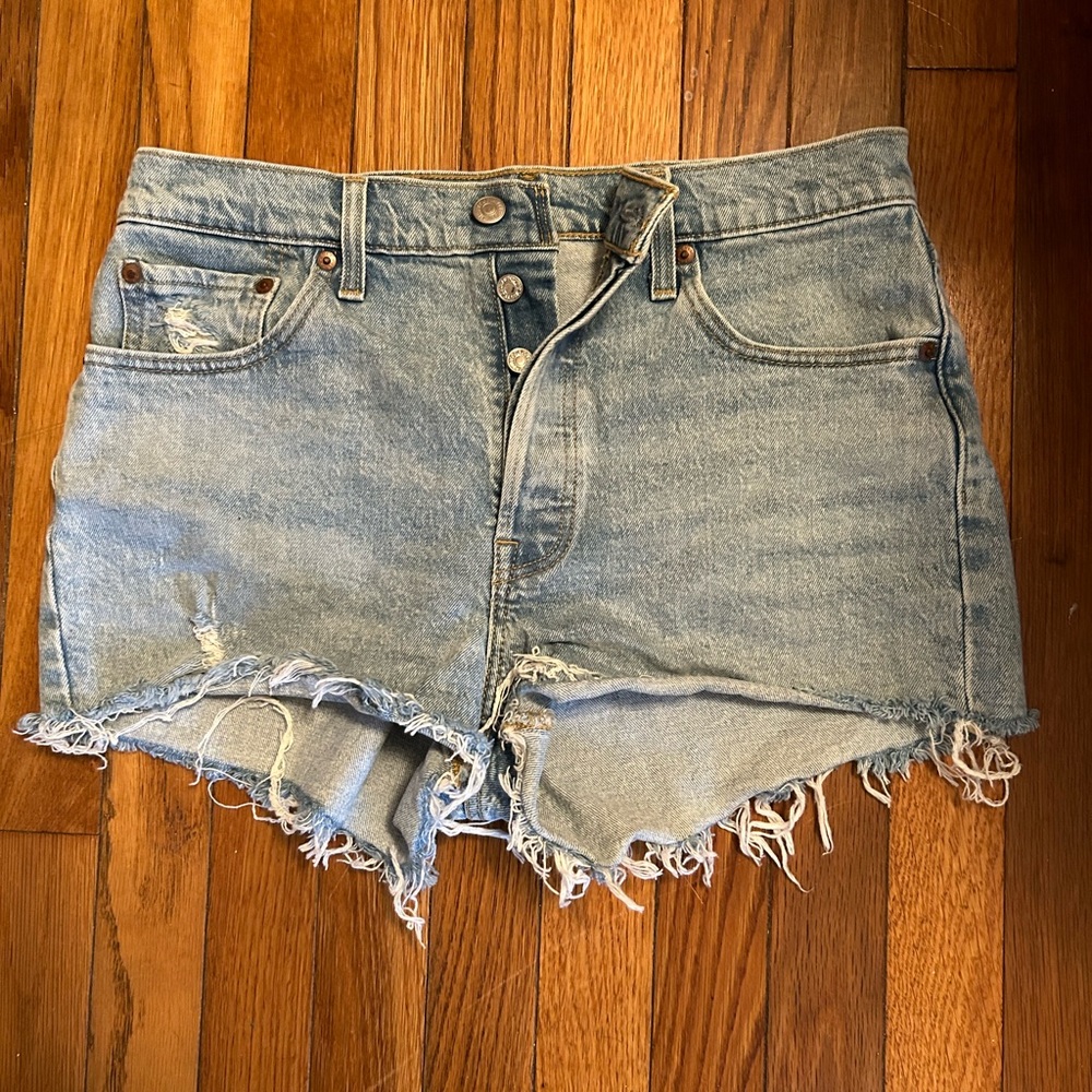 Levi’s jean shorts